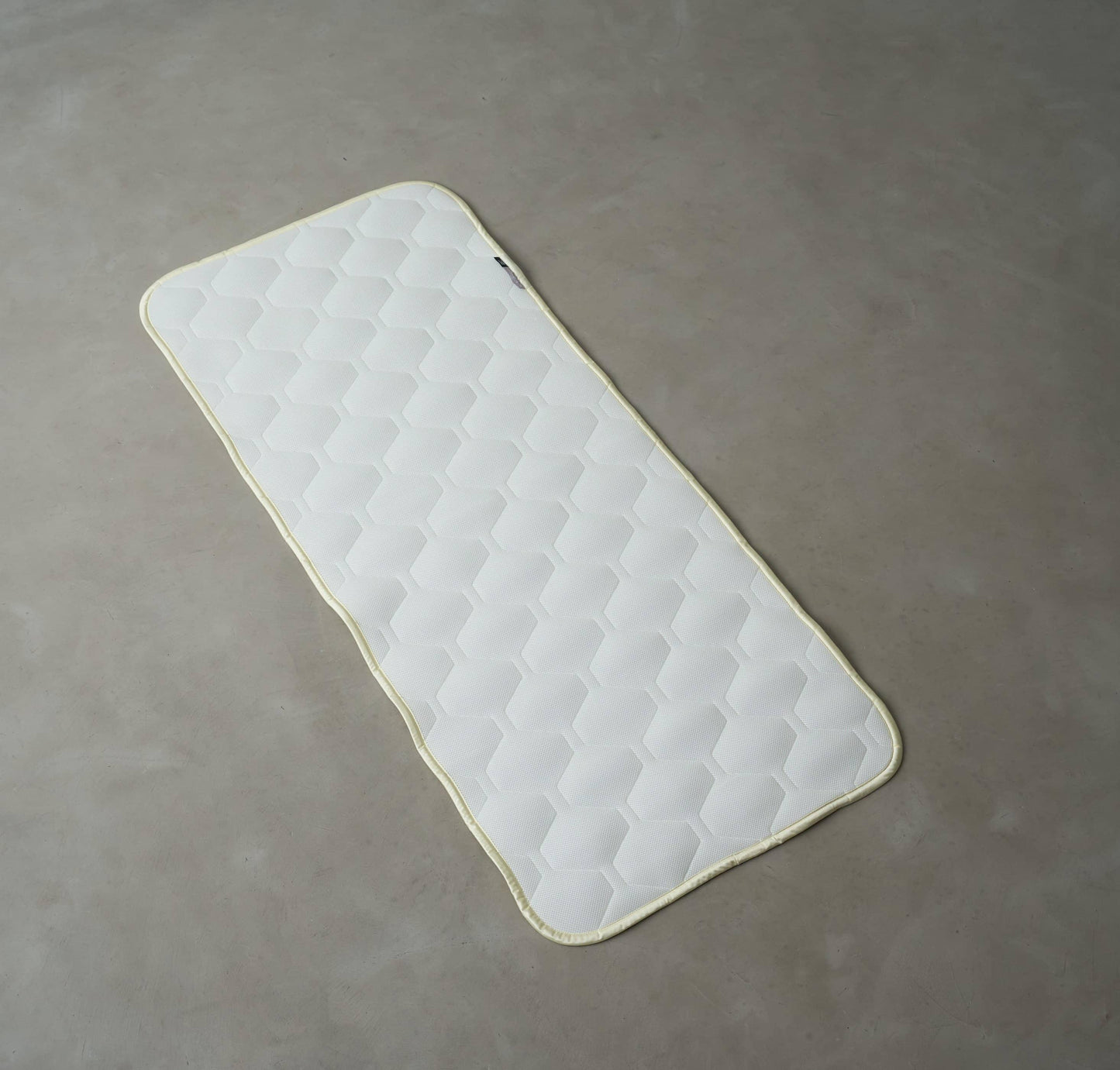 SLEEP HEXAGON ホルミシスポータブルパッド - SLEEP HEXAGON(スリープヘキサゴン)公式サイト